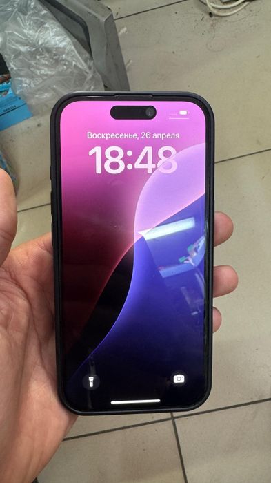 Продам Айфон новый