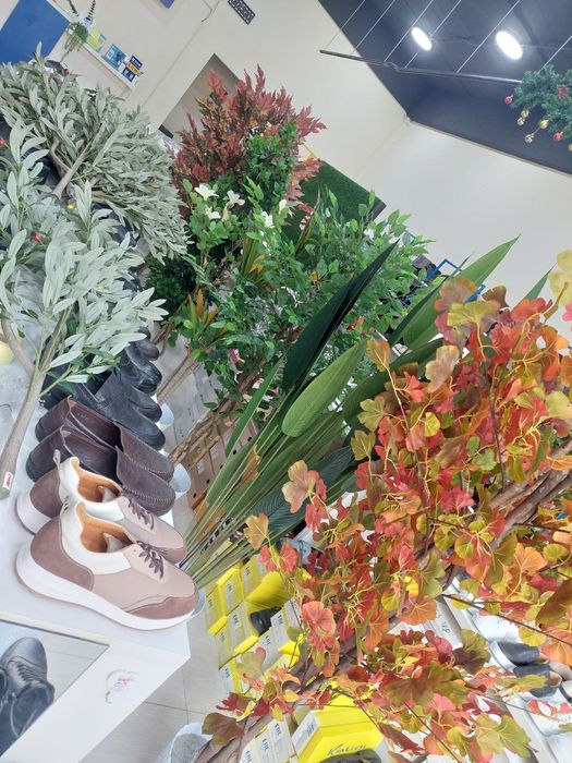 Сунъий дарахтлар энг арзон.