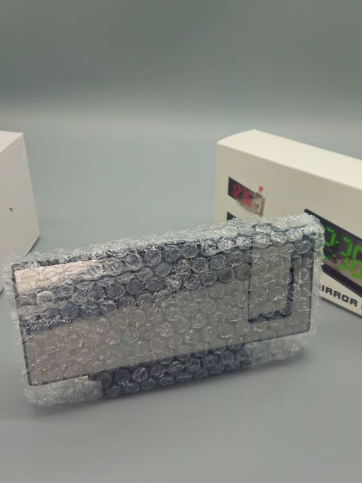 LED огледален часовник с прожекция! Топ цена!