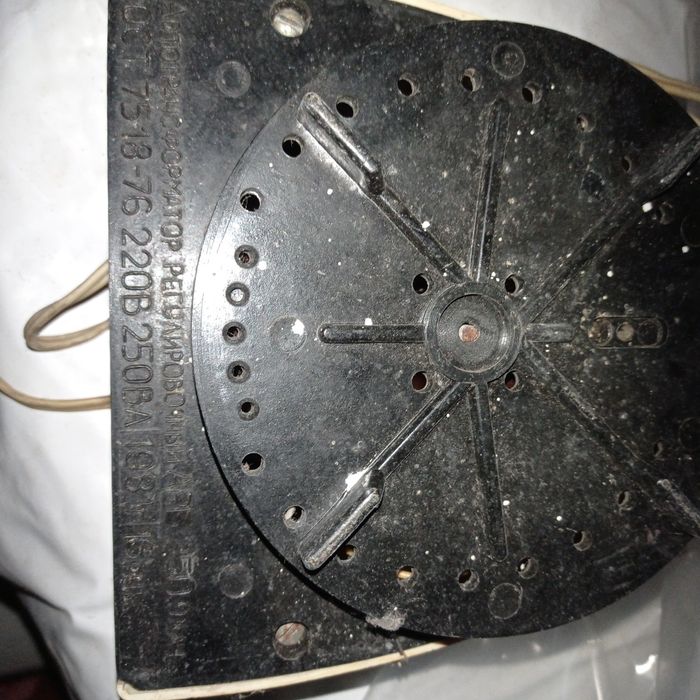 Автотрансформатор регулировочный