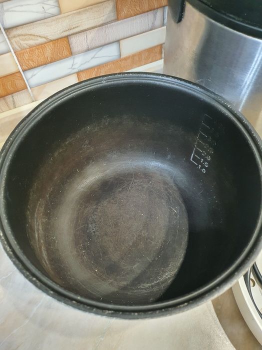 Мультиварка Redmond