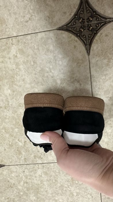 Продается женская кеды