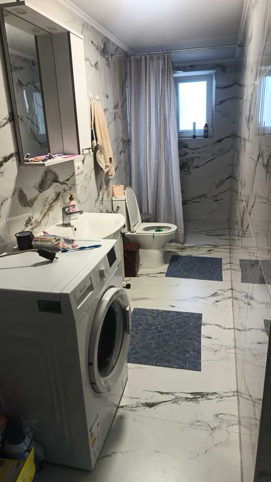 Casa cu gradina.