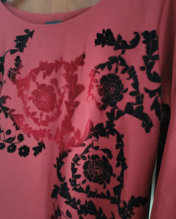 Rochie cu model din catifea si fermoar pe lateral, marime 40