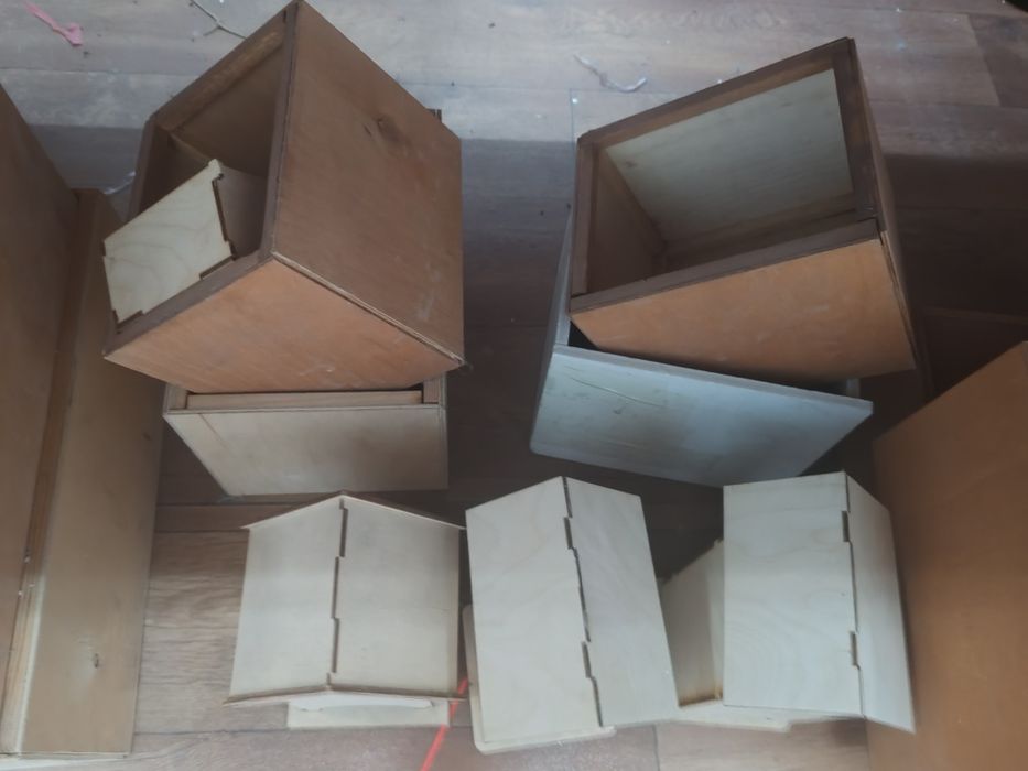 Коробки, ящики фанерные, разные