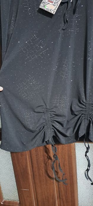 Bluza noua cu sclipici