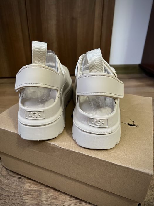 Sandale Ugg noi in cutie