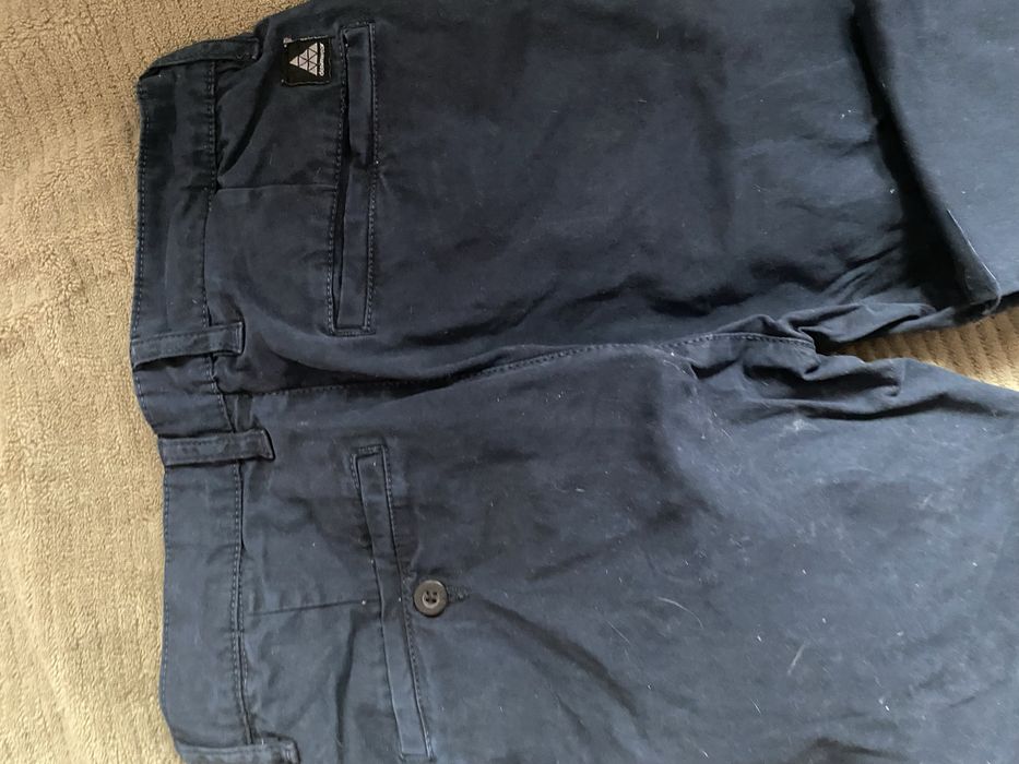 Pantaloni casual Zara