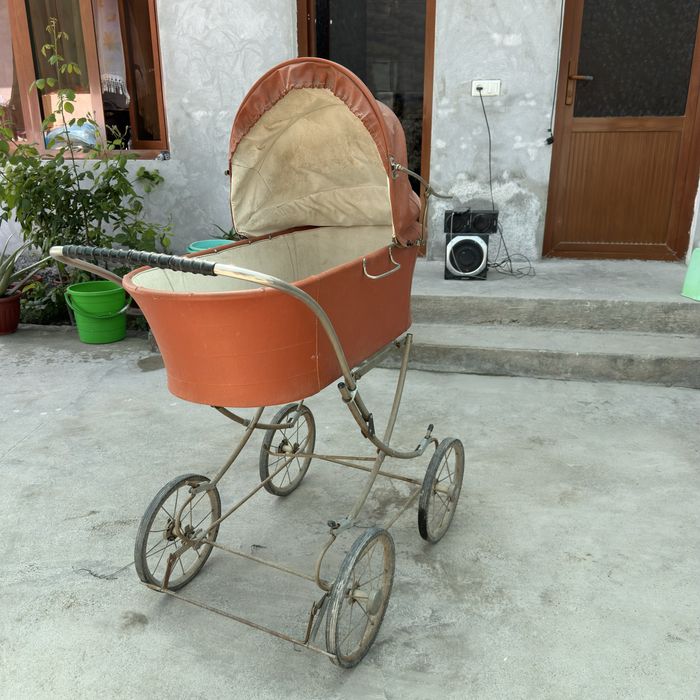 Коляски продается