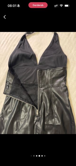Bershka черное мини-платье