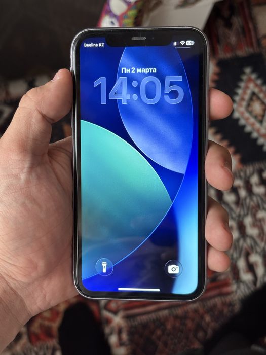 Продам Айфон 11 , 64гб