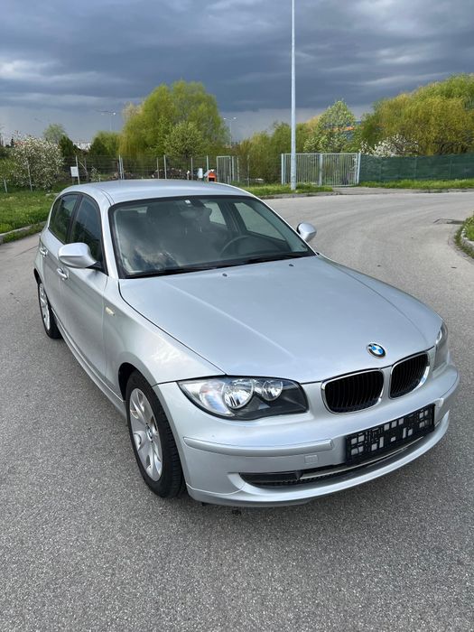 BMW 118d AUTOMAT 2011 Impecabil