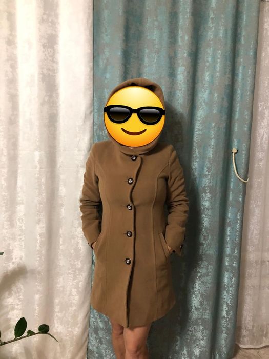 Продаю пальто весна осень