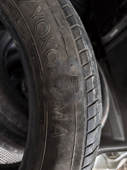 Продам 2 летних баллона 215/55/17