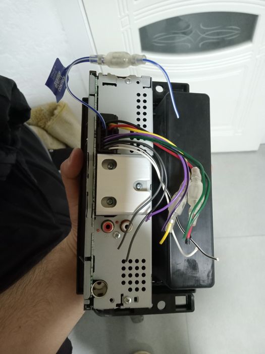 Продам магнитолу