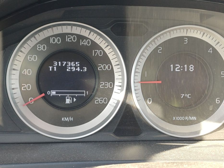 Vand Volvo V60, 2.0litti, 163 cp