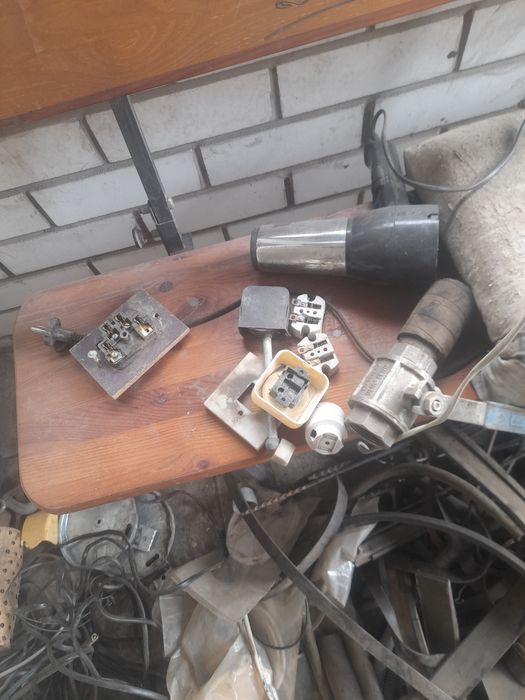 Продам электроинструменты