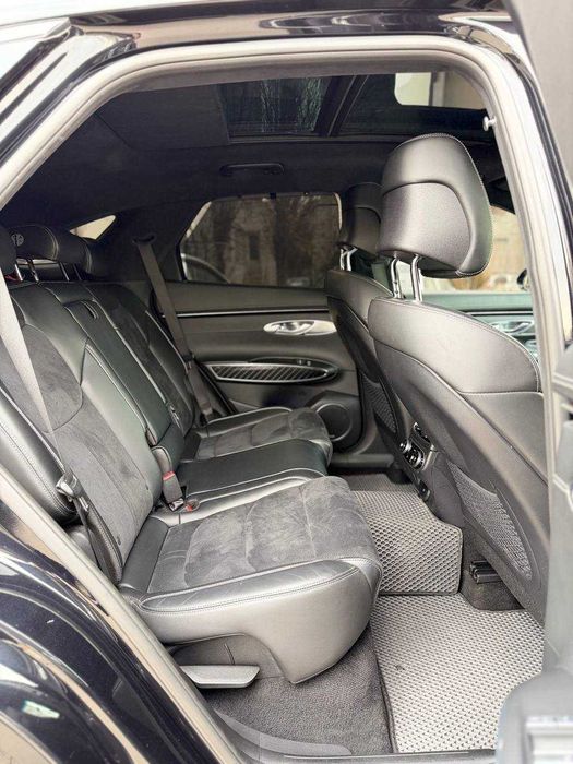 Hyundai Genesis GV70 4WD 2.5T