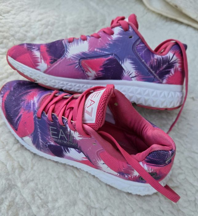 Emporio Armani оригинални дамски сникърси 37 1/3