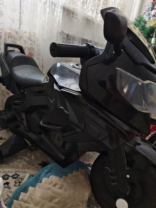 Мотоцикл и машинка