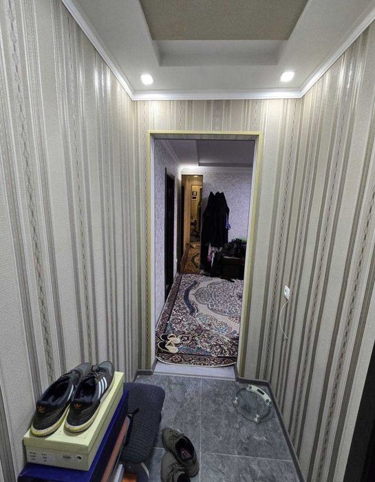 Новомосковская 2 комнатная 2 этаж Ипотека Можно Кафе Вечер