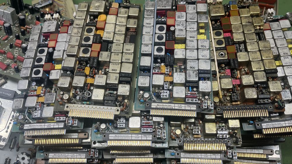 Платки. Електронна скрап