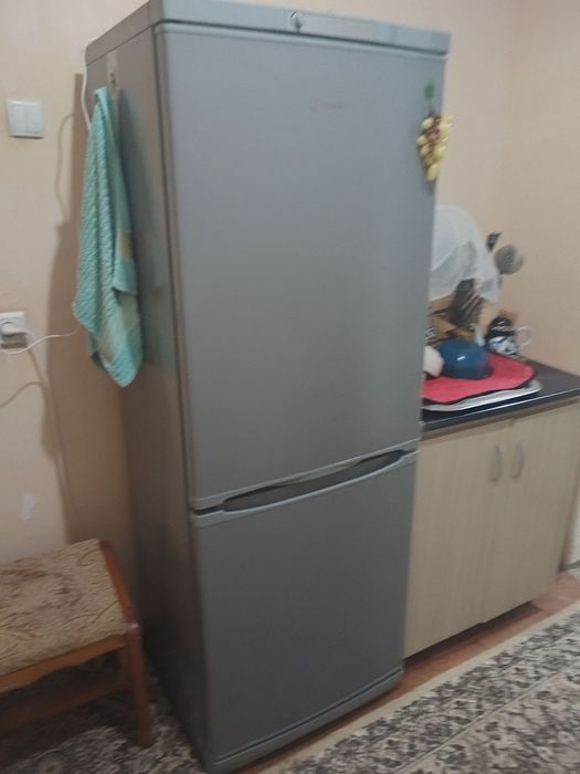 Чирчик 2Чирчиқ 2-микрорайон 2/4/4
2 хона квартира 
Ремонти яхши холатд