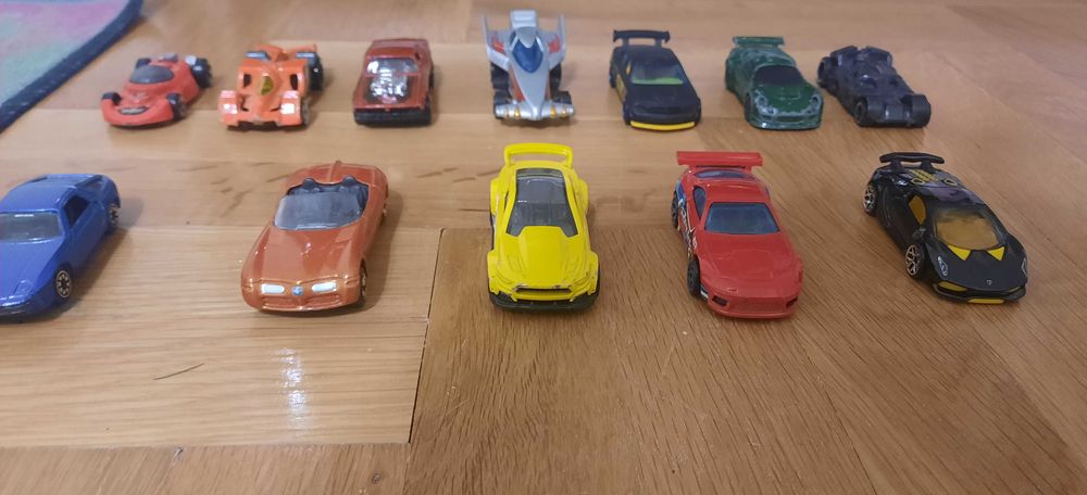 Hot Wheels колички, метални колички, пластмасови колички