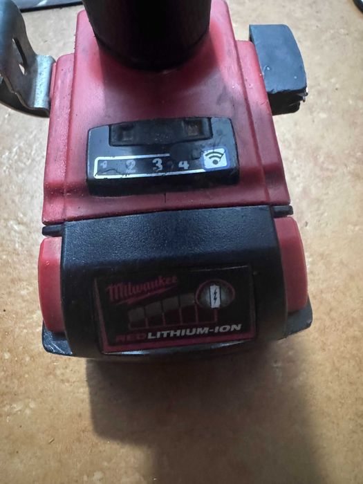 filetanta bormasina Milwaukee m12 m18 one key