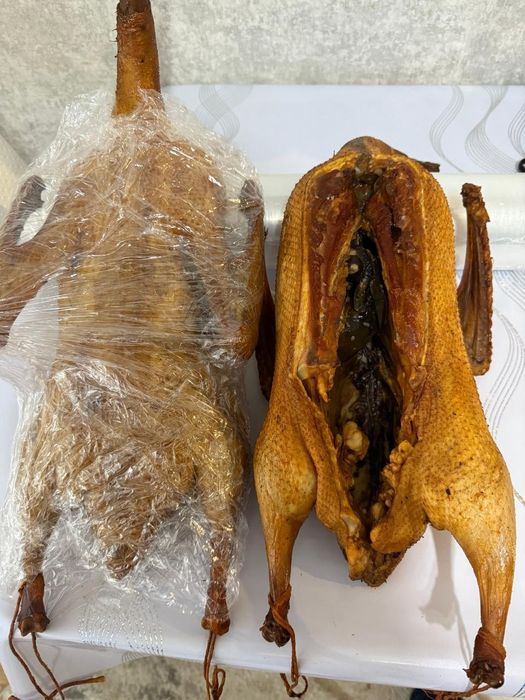 Гуси копченые . .