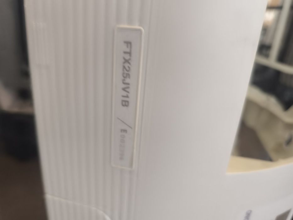 Климатик Daikin 9' и интеверторен мотор