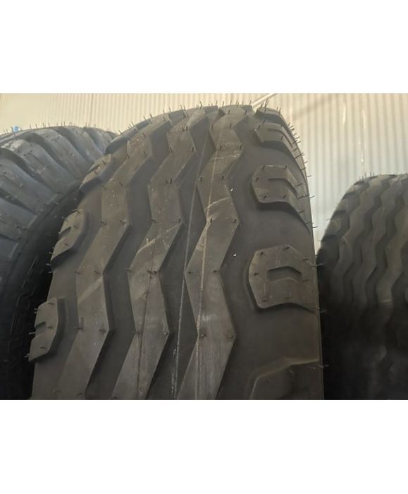 Anvelopa 12.5/80-15.3 CEAT AWI 305 12PR TL  Cauciucuri tractor, Fiat, Case, Fendt, John Deere, New Holland, Massey Ferguson, UTB   Cauciucuri tractor,