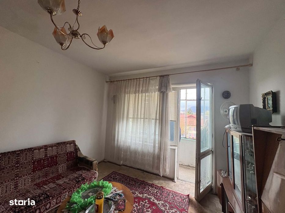 Apartament de 2 camere zona TRACTORUL,str Oltet,