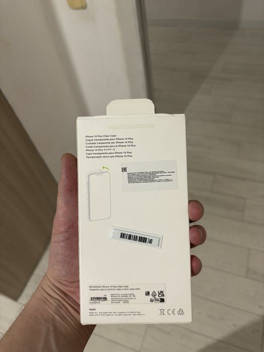 Продам iphone 14 plus clear case