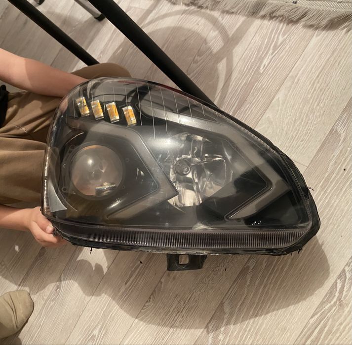 Фара приора два