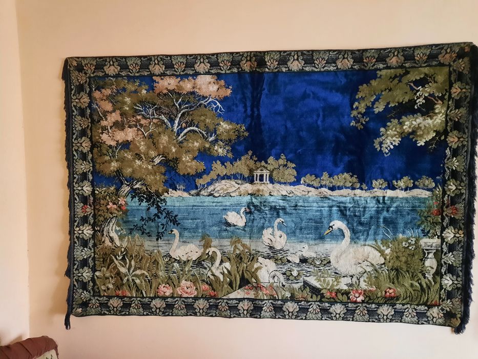 Vand carpeta perete si covoare