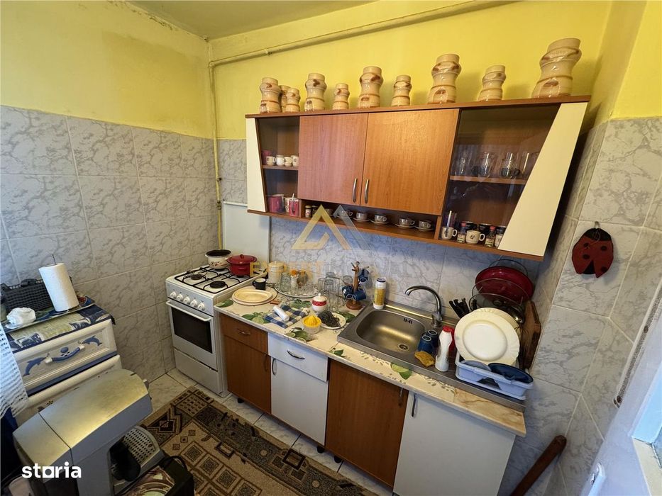 Garsoniera de vanzare str Luminisului 25.000 Euro etaj intermediar