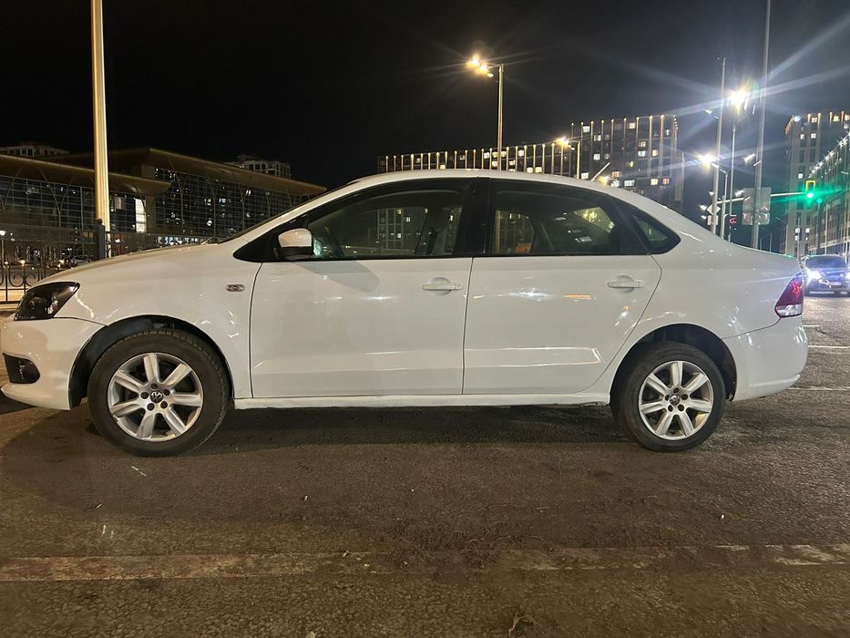 Фольсваген поло 2015