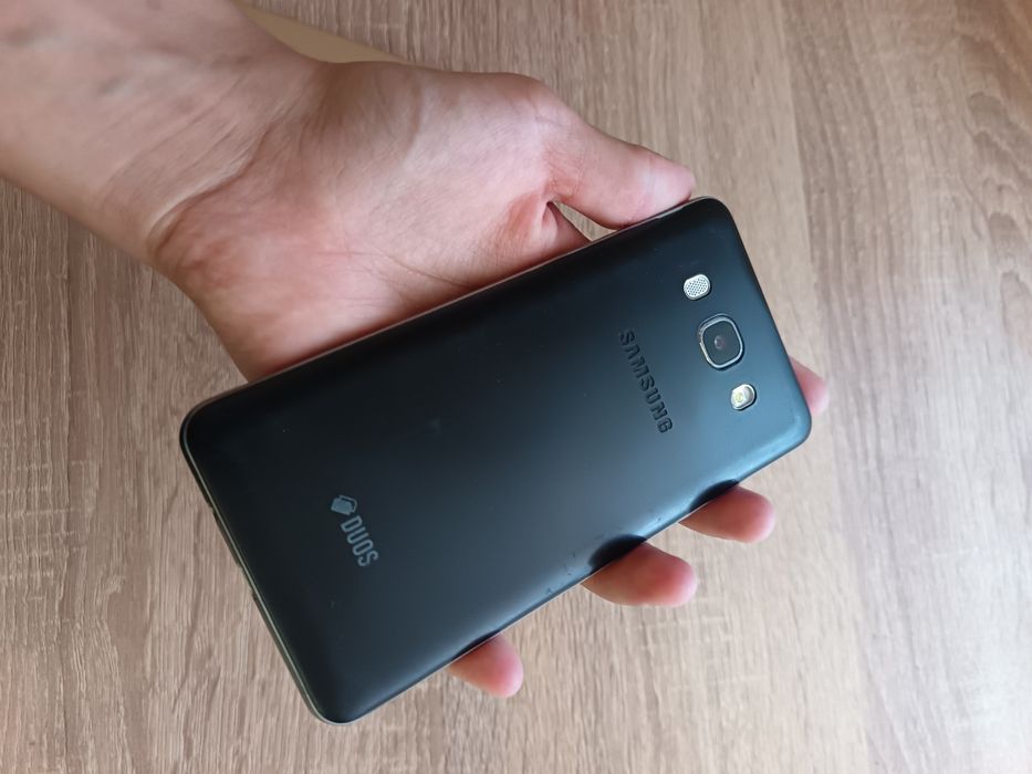 Телефоны и часы...  ЧИТАЙТЕ ОПИСАНИЕ