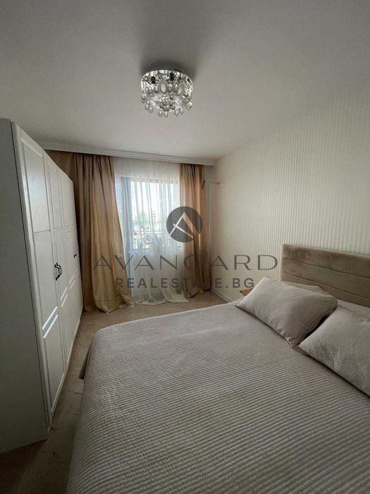 Продава се Тристаен апартамент в Пловдив, Остромила - 104 кв.м за 2279 €/кв.м - Снимка #4