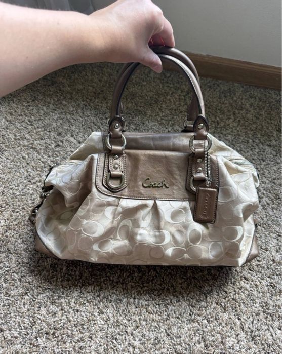 Оригинальная сумка Coach Ashley brown beige F18437