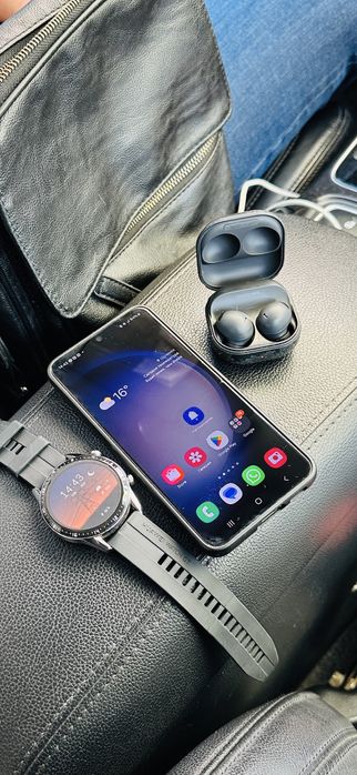 Samsung galaxy S23 256gb Huawei GT  Galaxy buds