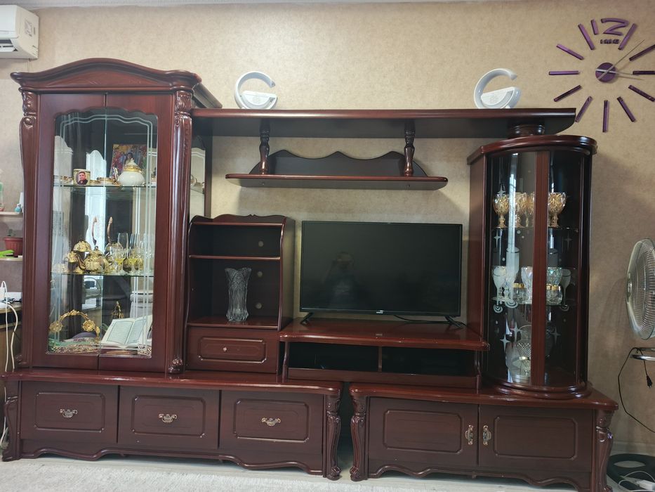 Продам стенку горка для зала