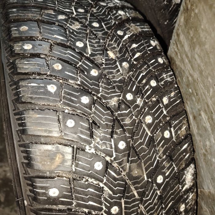 Продам 4 шины зимний Трианжел r18