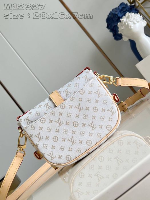 Geanta Louis Vuitton Saumur BB