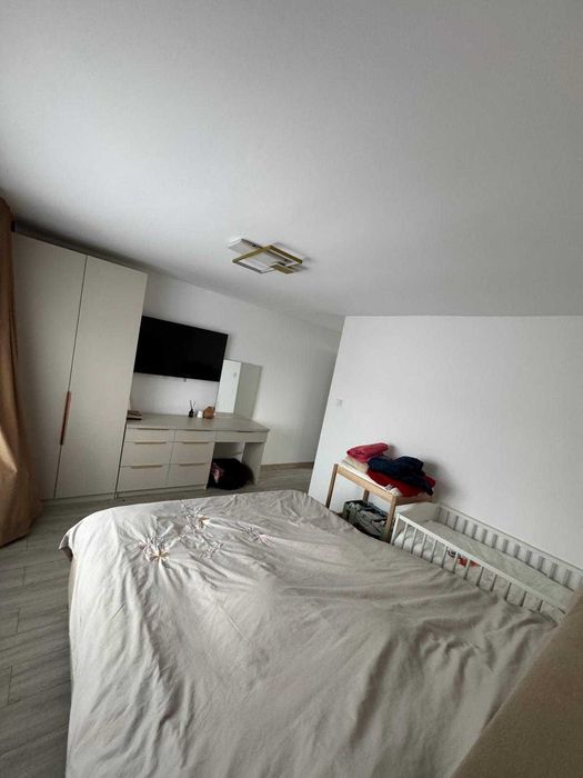 Apartament spatios cu 3 camere, Mihai Bravu,