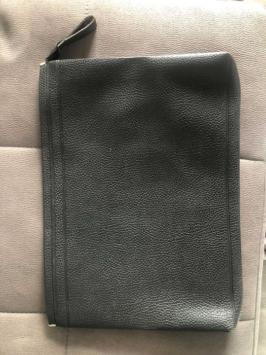 Черна чанта-портмоне