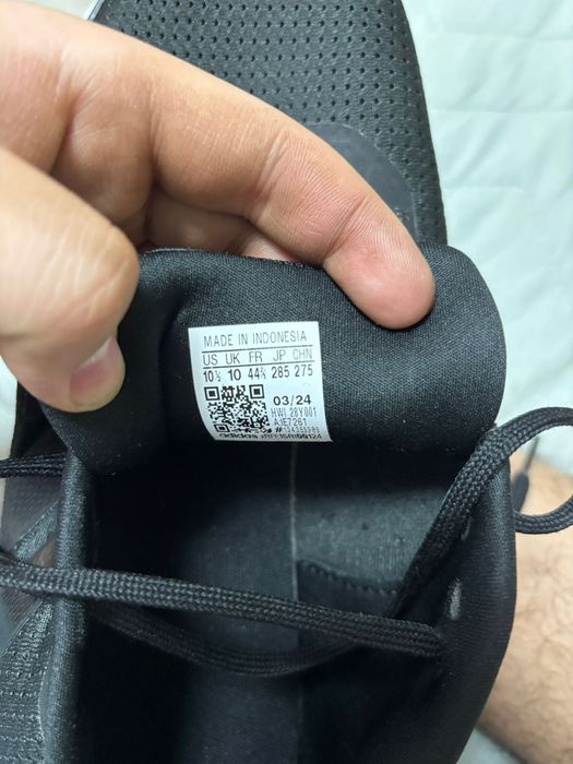 Оригинальные кроссовки Adidas