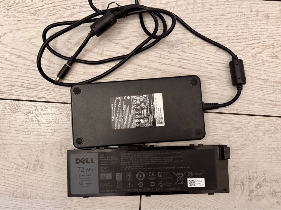 Alimentare  si baterie 72 Wh laptop Dell Inspiron 7710