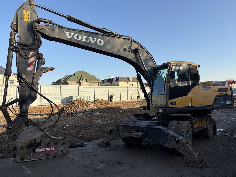 Ekskavator xizmati 210 tali  gidramolt